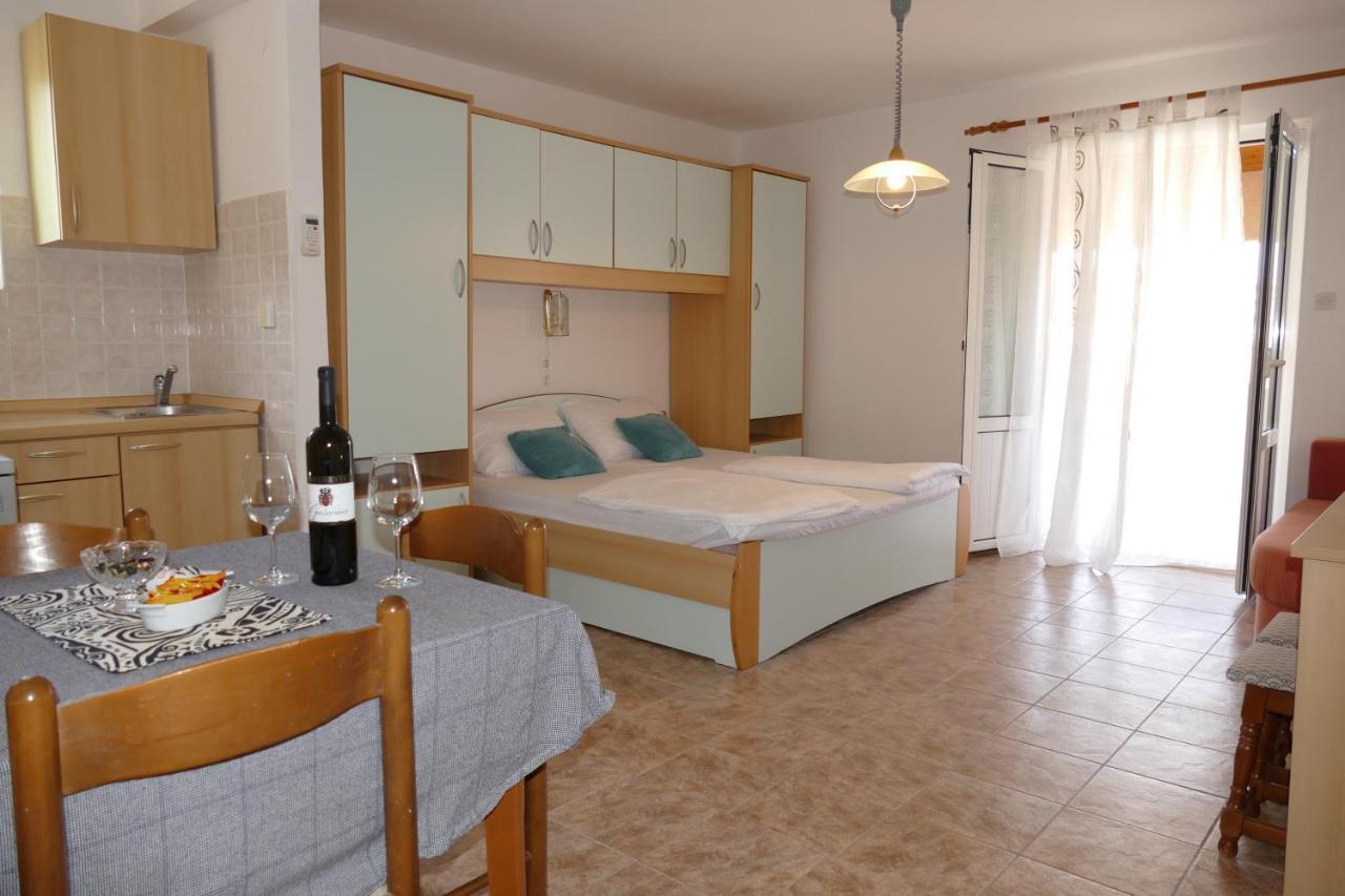 Apartments By The Sea Kampor, Rab - 5037 Екстер'єр фото